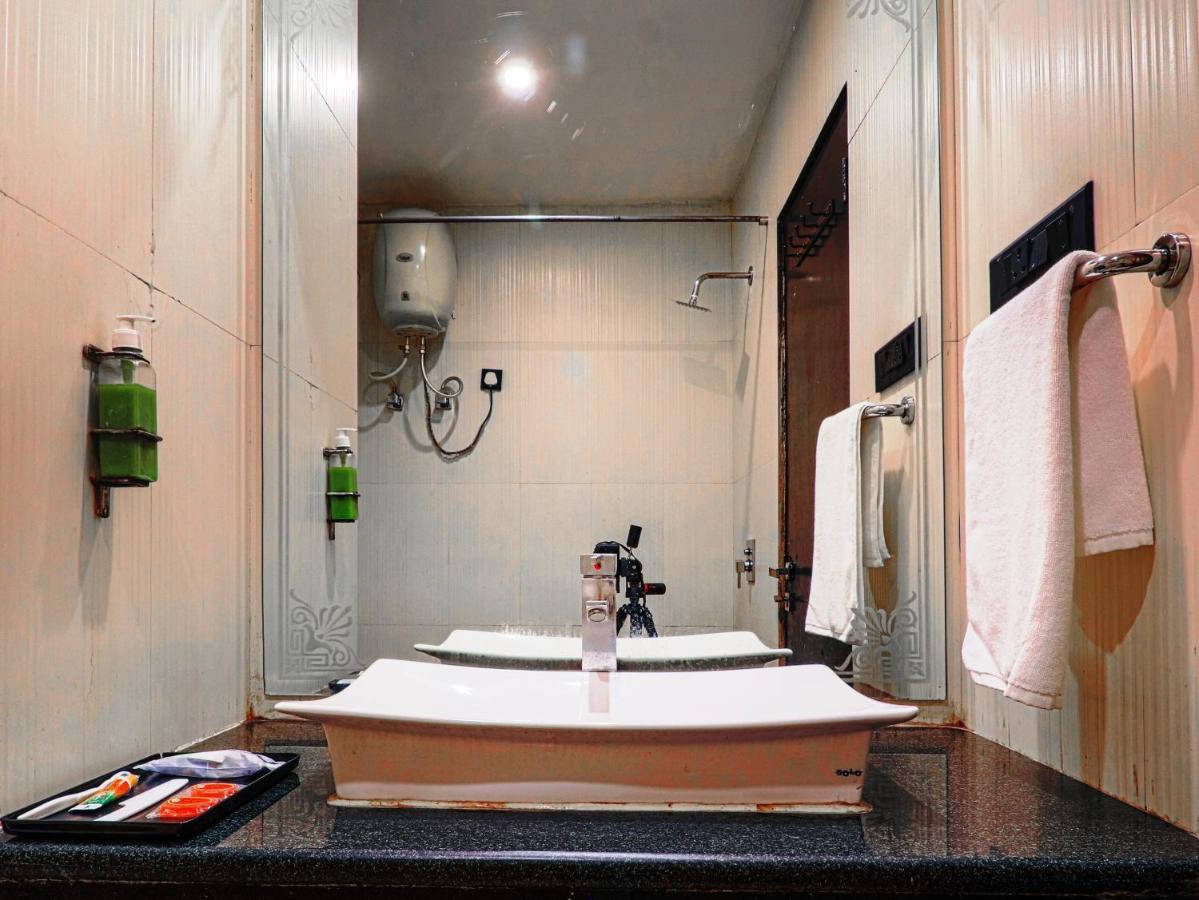 Oaktel Hotel Grand Shiva Near Ganga Ghat Haridwār Екстериор снимка